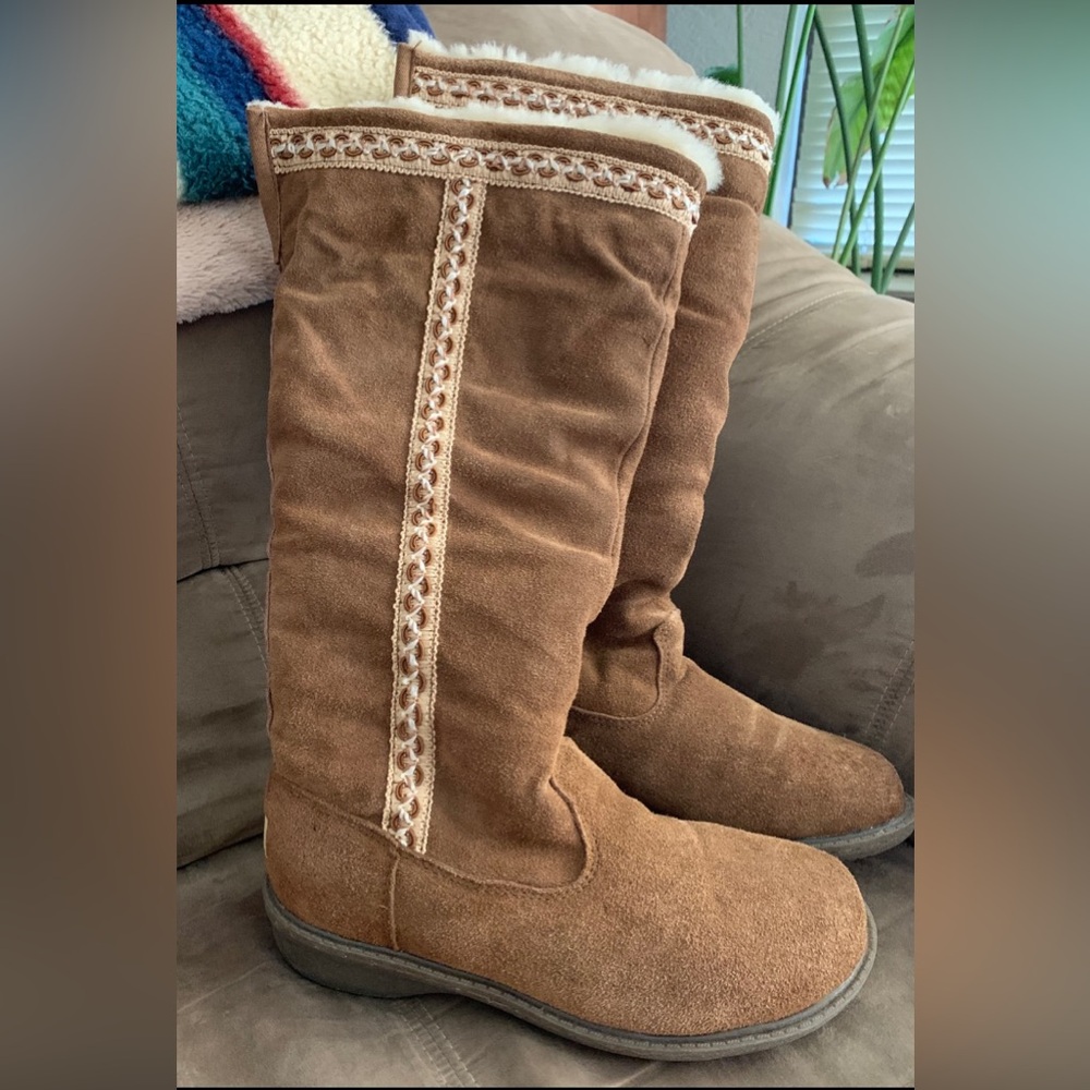BEARPAW TALL WINTER BOOT 8